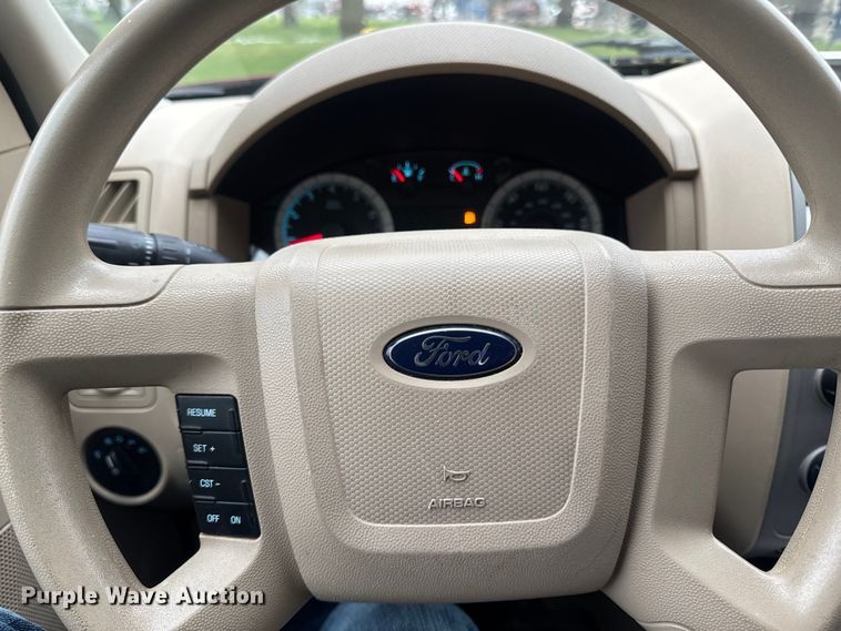 image for item ER0460 2008 Ford Escape SUV