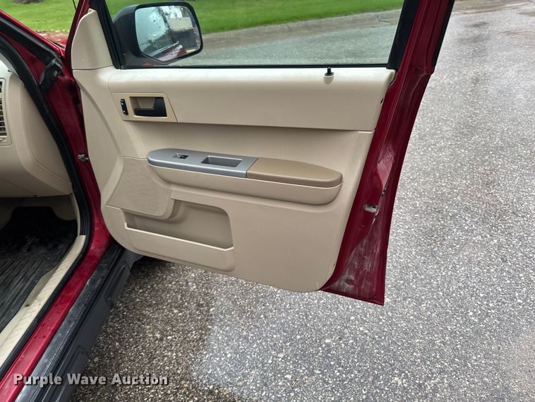 image for item ER0460 2008 Ford Escape SUV