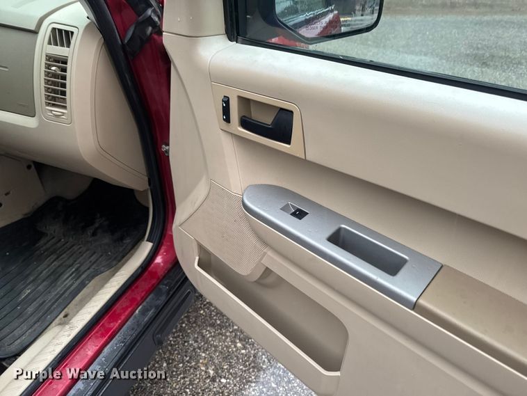image for item ER0460 2008 Ford Escape SUV