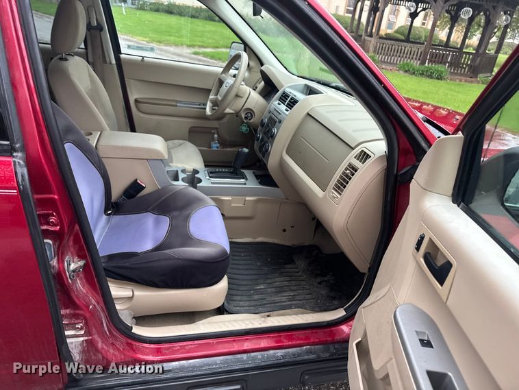 image for item ER0460 2008 Ford Escape SUV