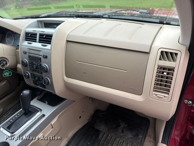 image for item ER0460 2008 Ford Escape SUV