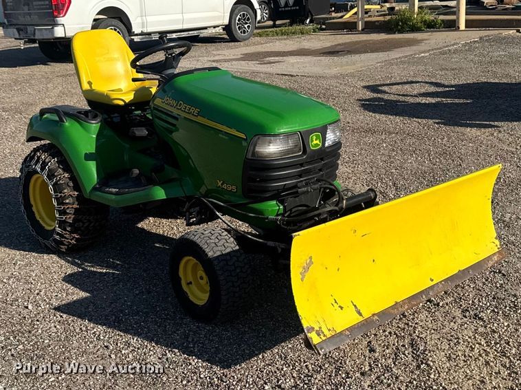 image for item ER0472 John Deere X495 lawn mower