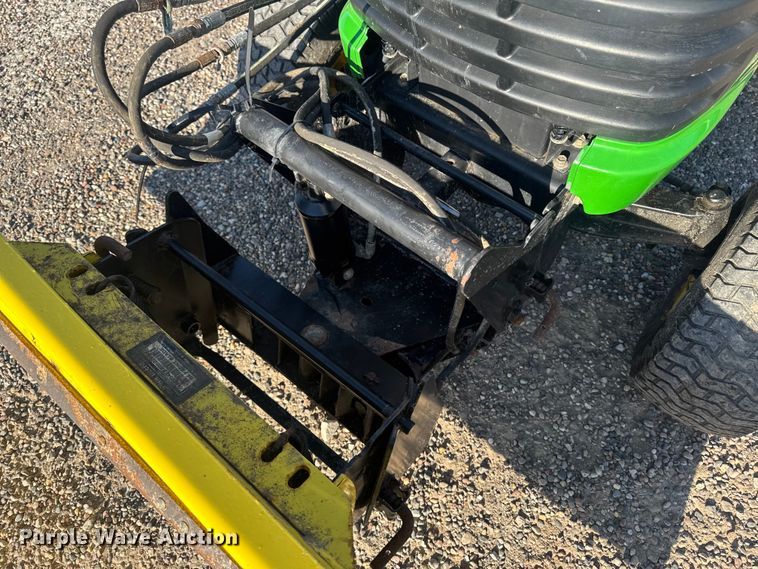 image for item ER0472 John Deere X495 lawn mower