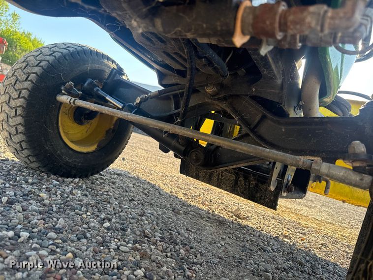 image for item ER0472 John Deere X495 lawn mower