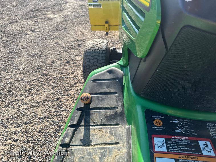 image for item ER0472 John Deere X495 lawn mower