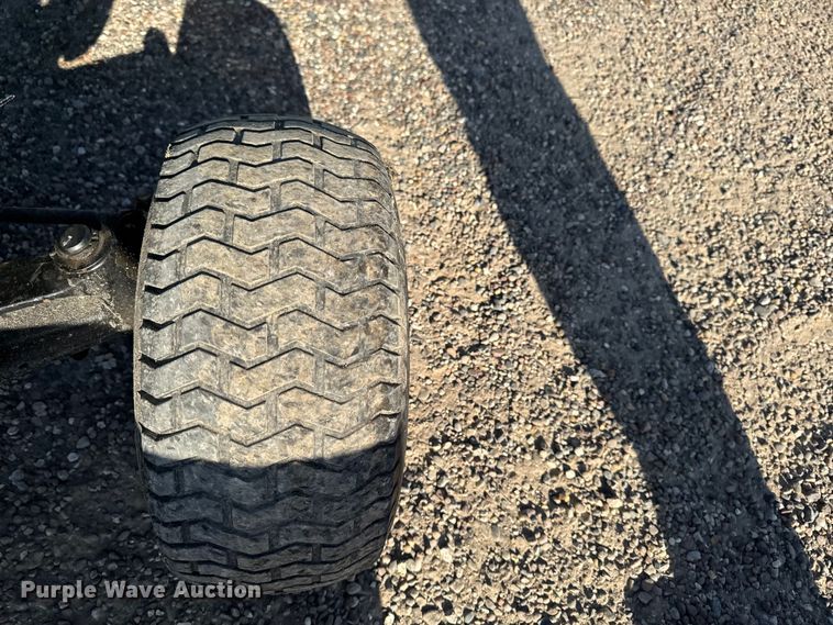 image for item ER0472 John Deere X495 lawn mower