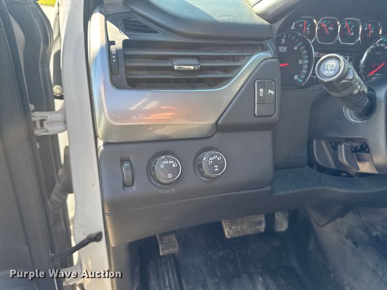 image for item ER0474 2020 Chevrolet Tahoe Police SUV