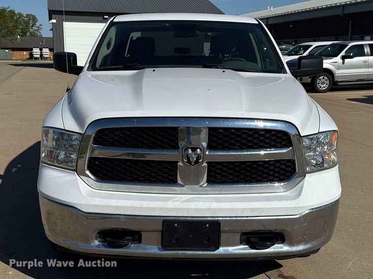 image for item ER0475 2019 RAM 1500 Crew Cab pickup truck