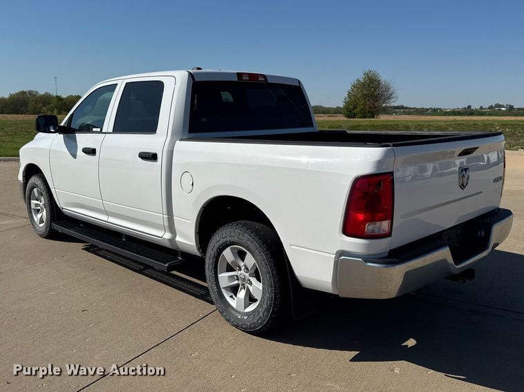 image for item ER0475 2019 RAM 1500 Crew Cab pickup truck