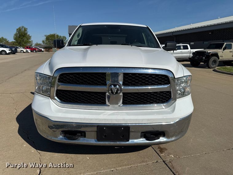image for item ER0475 2019 RAM 1500 Crew Cab pickup truck