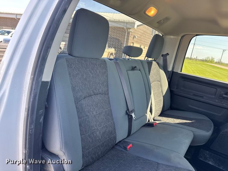 image for item ER0475 2019 RAM 1500 Crew Cab pickup truck