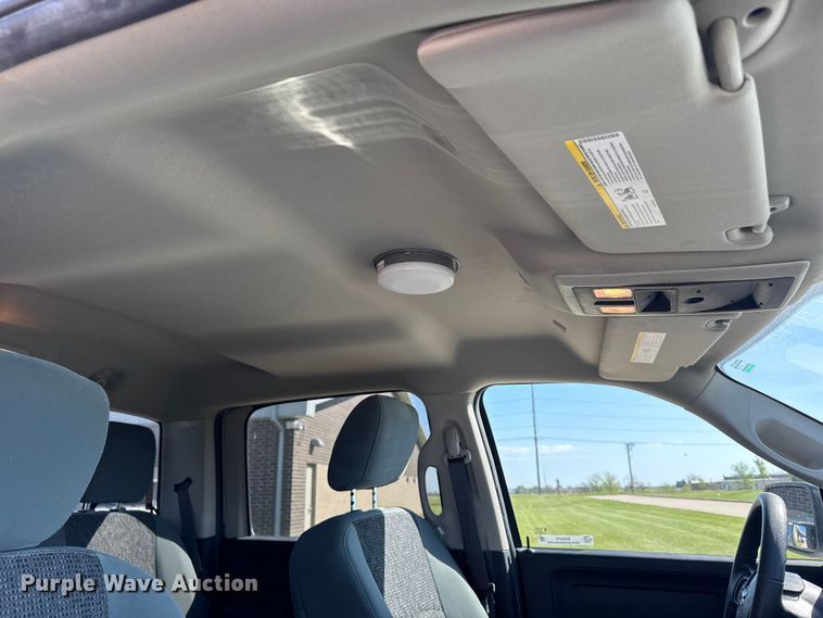image for item ER0475 2019 RAM 1500 Crew Cab pickup truck