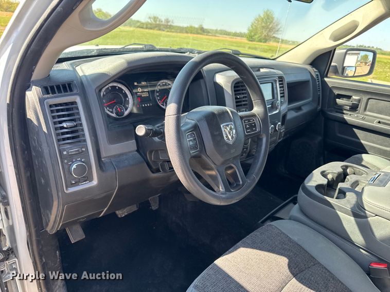 image for item ER0475 2019 RAM 1500 Crew Cab pickup truck