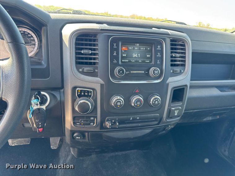 image for item ER0475 2019 RAM 1500 Crew Cab pickup truck