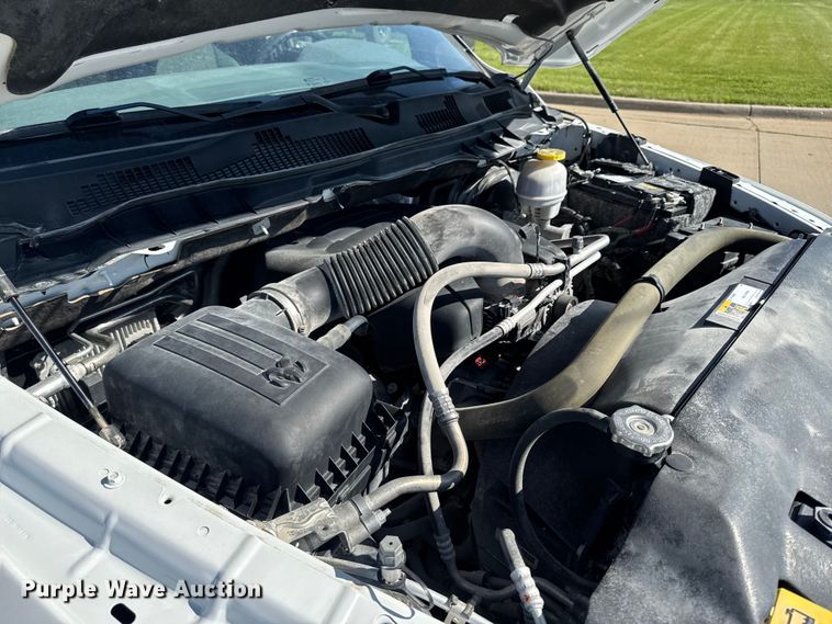 image for item ER0475 2019 RAM 1500 Crew Cab pickup truck
