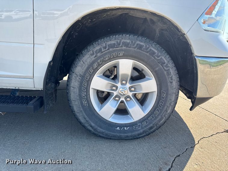 image for item ER0475 2019 RAM 1500 Crew Cab pickup truck