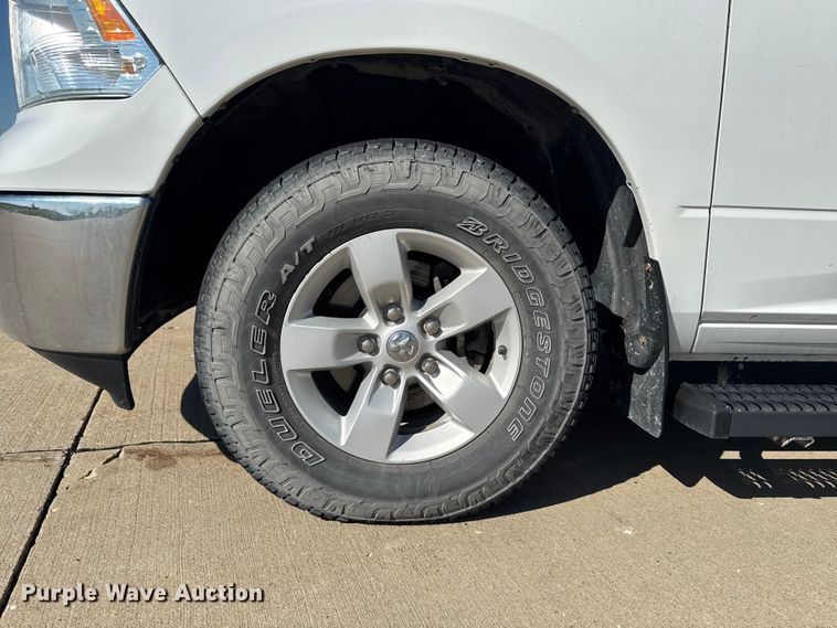 image for item ER0475 2019 RAM 1500 Crew Cab pickup truck
