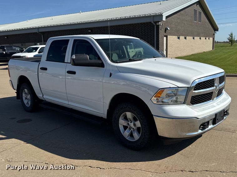 image for item ER0476 2021 RAM 1500 Crew Cab pickup truck