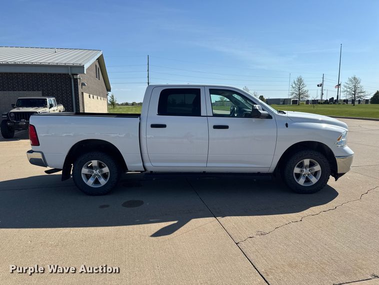 image for item ER0476 2021 RAM 1500 Crew Cab pickup truck