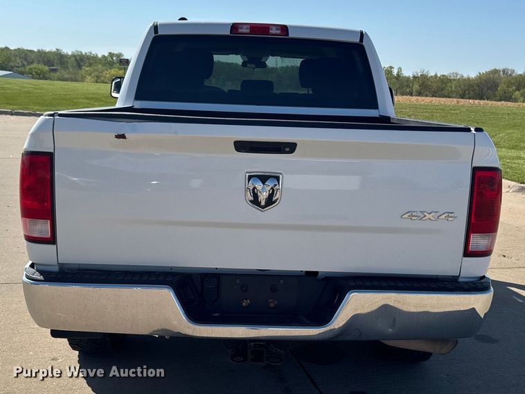 image for item ER0476 2021 RAM 1500 Crew Cab pickup truck