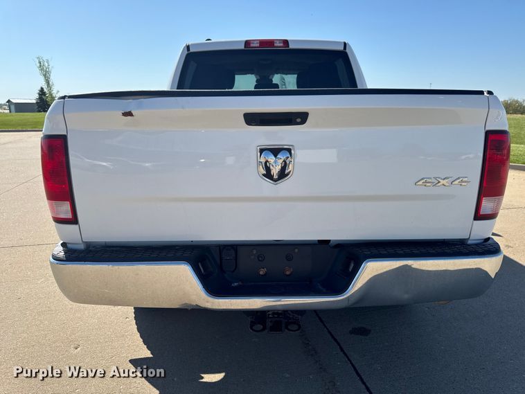 image for item ER0476 2021 RAM 1500 Crew Cab pickup truck