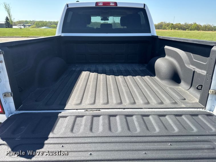 image for item ER0476 2021 RAM 1500 Crew Cab pickup truck