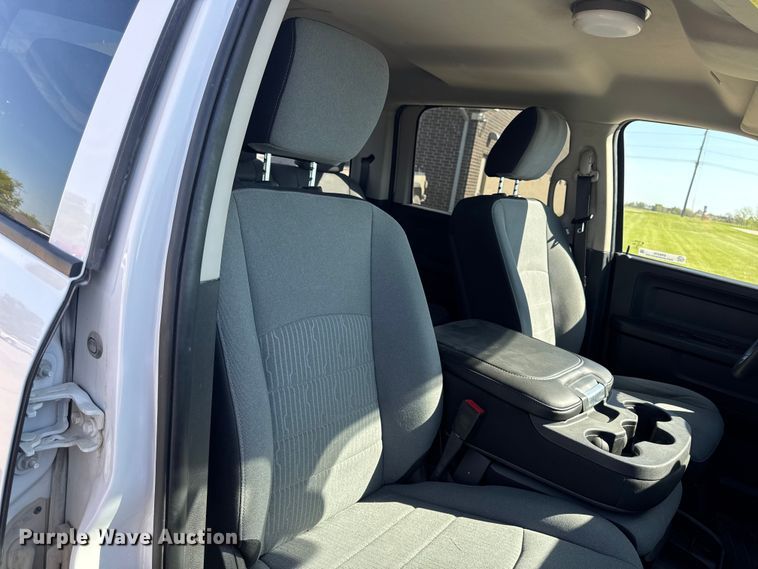 image for item ER0476 2021 RAM 1500 Crew Cab pickup truck