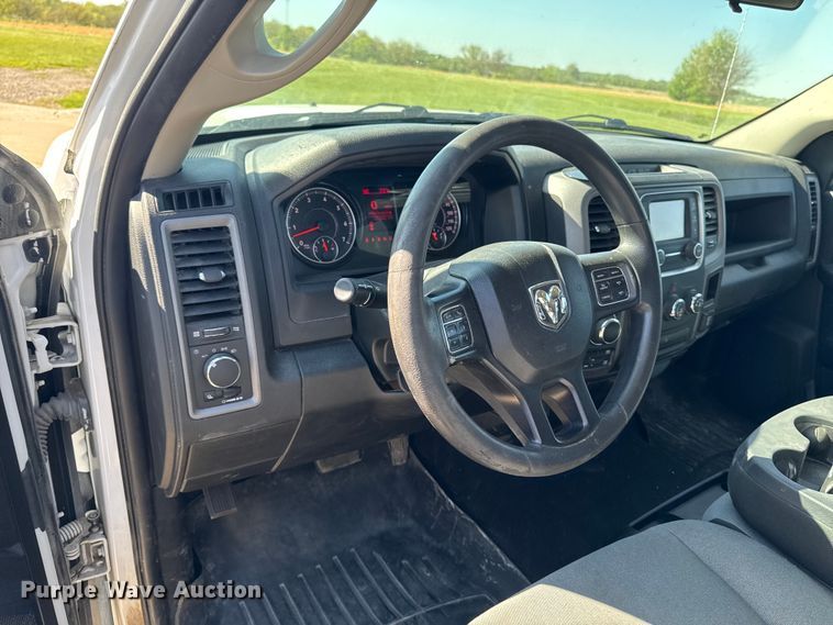 image for item ER0476 2021 RAM 1500 Crew Cab pickup truck