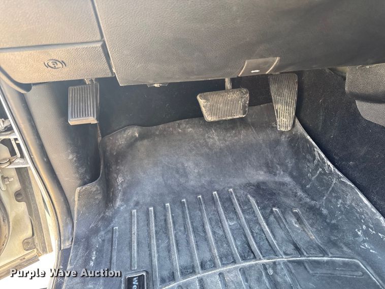 image for item ER0476 2021 RAM 1500 Crew Cab pickup truck