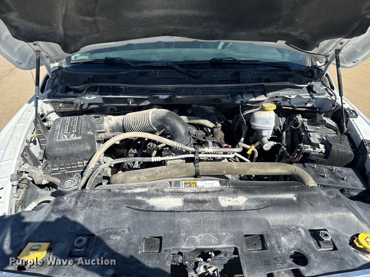 image for item ER0476 2021 RAM 1500 Crew Cab pickup truck