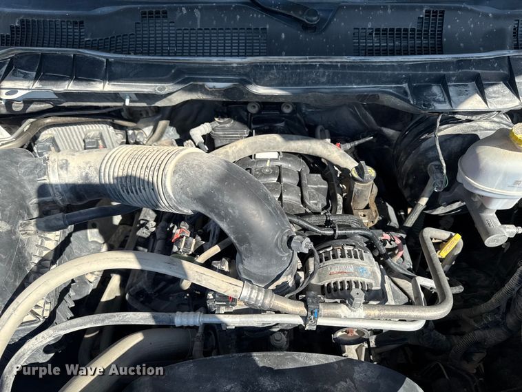image for item ER0476 2021 RAM 1500 Crew Cab pickup truck