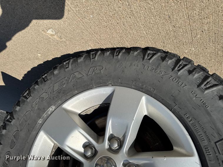 image for item ER0476 2021 RAM 1500 Crew Cab pickup truck