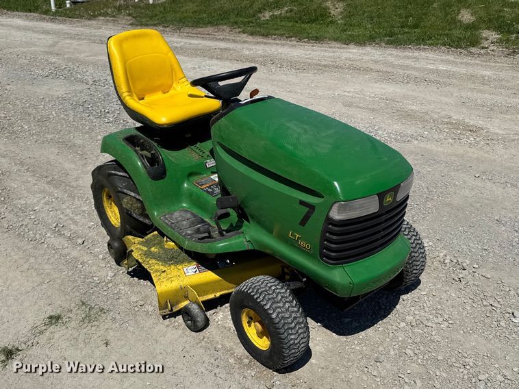 image for item ER0477 John Deere LT180 lawn mower