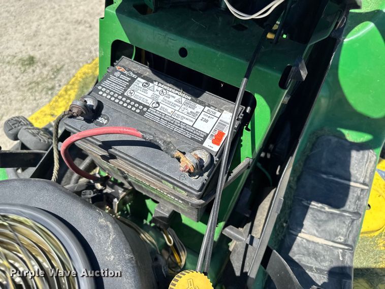 image for item ER0477 John Deere LT180 lawn mower