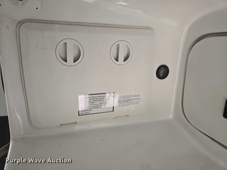 image for item ER1507 2014 Chevrolet Aerotech 4500 Express shuttle bus