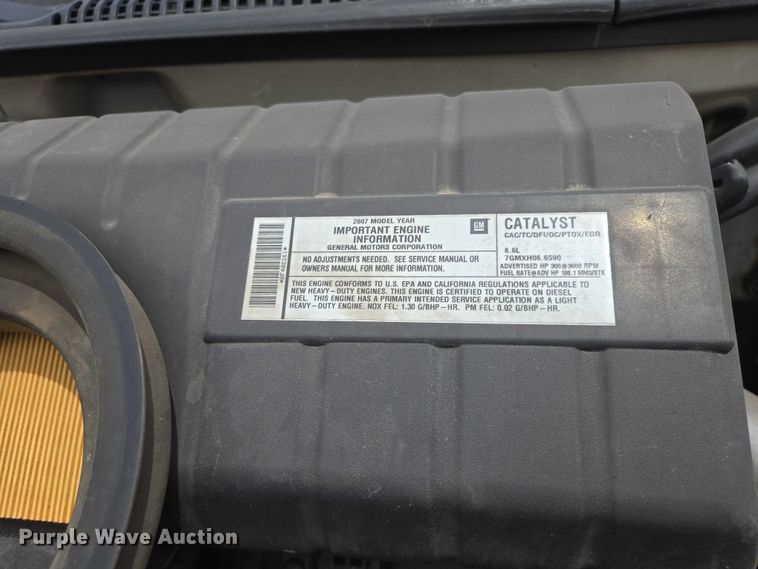 image for item ER1509 2008 GMC Glaval C4500 shuttle bus