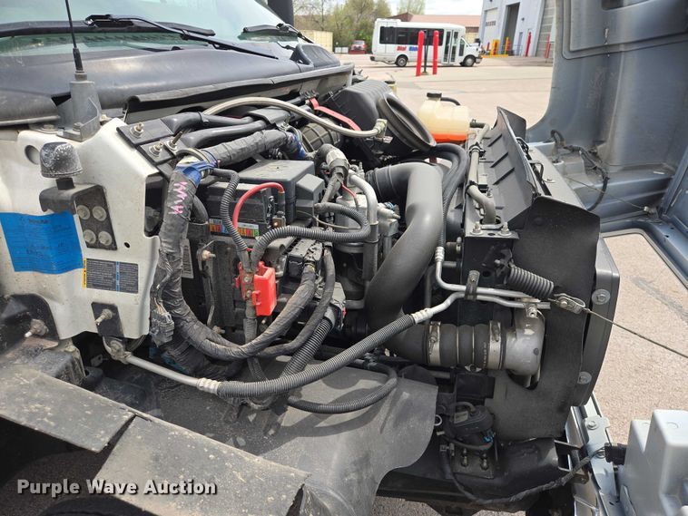 image for item ER1509 2008 GMC Glaval C4500 shuttle bus