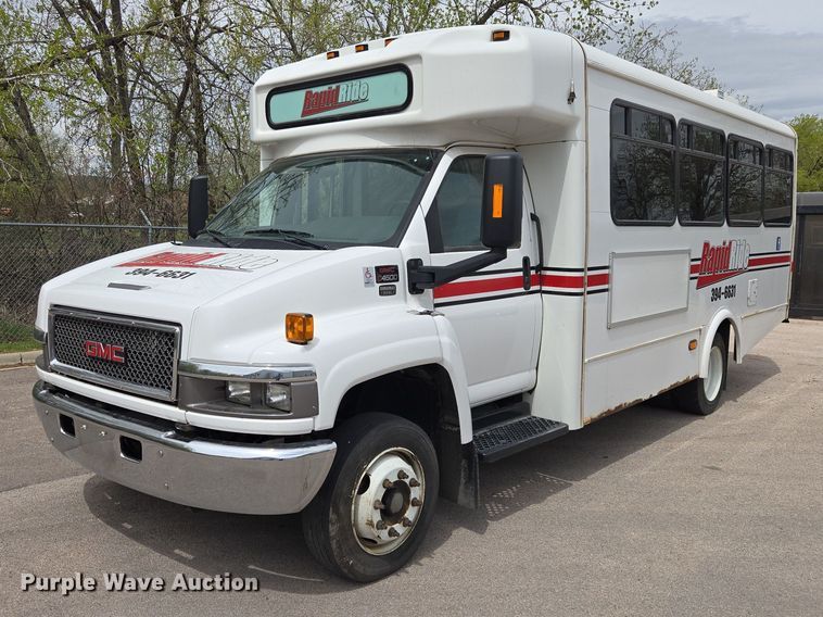 image for item ER1511 2008 GMC Glaval C4500 shuttle bus