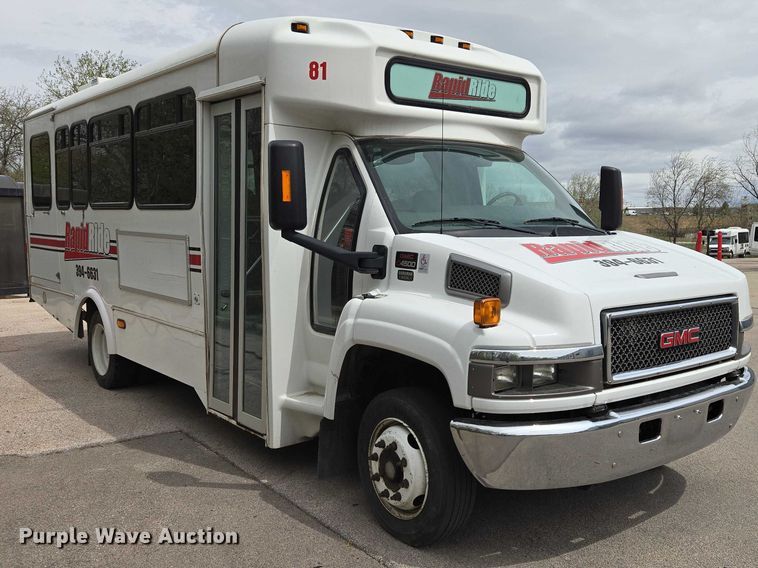 image for item ER1511 2008 GMC Glaval C4500 shuttle bus