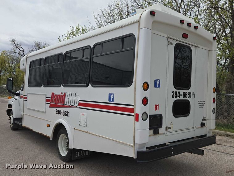 image for item ER1511 2008 GMC Glaval C4500 shuttle bus