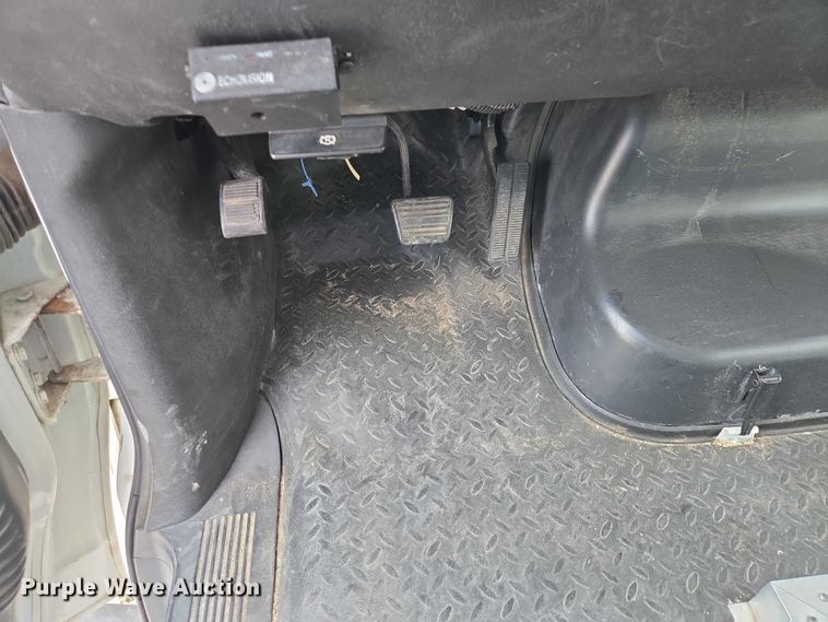 image for item ER1511 2008 GMC Glaval C4500 shuttle bus