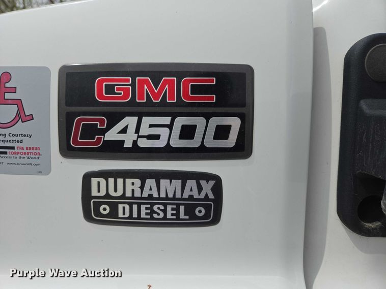 image for item ER1511 2008 GMC Glaval C4500 shuttle bus