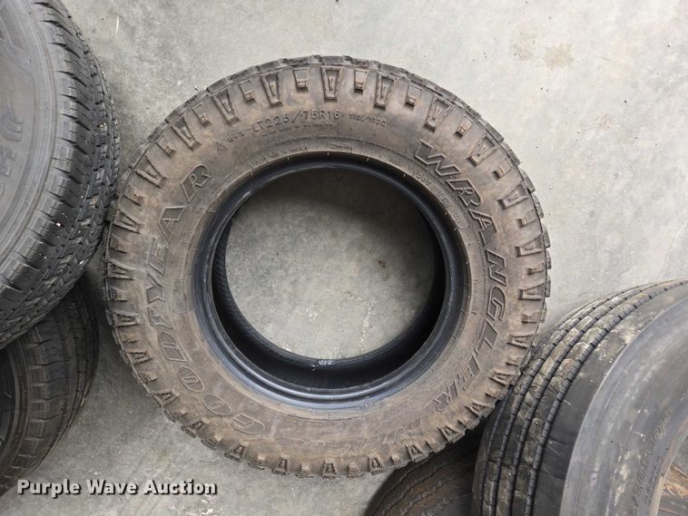 image for item ER1517 (5) tires