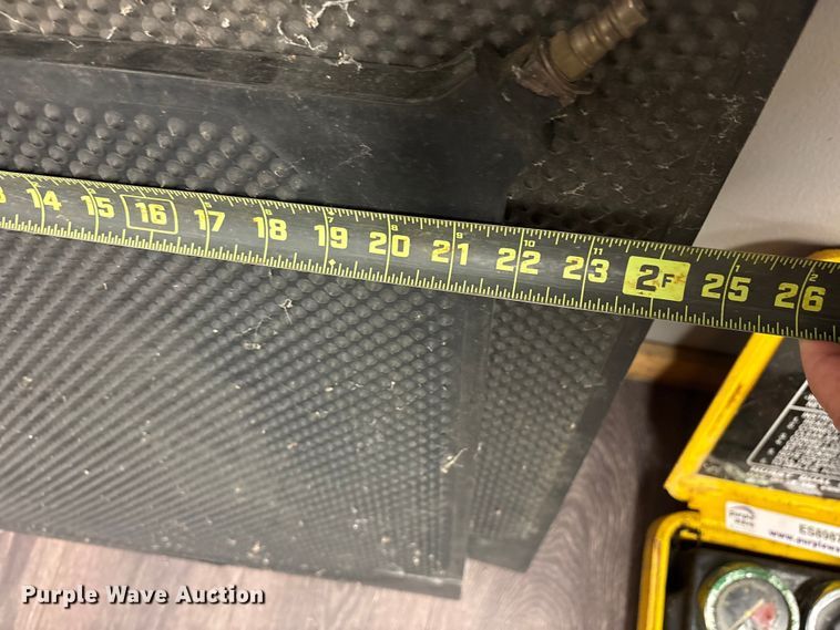 image for item ES8987 Hurst Rescue System 