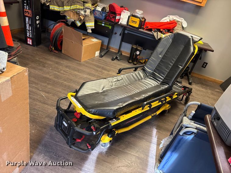 image for item ES8990 Stryker Power Pro XT ambulance cot