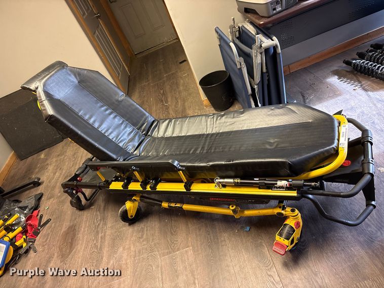 image for item ES8990 Stryker Power Pro XT ambulance cot