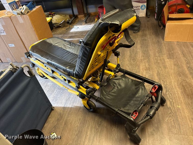 image for item ES8990 Stryker Power Pro XT ambulance cot