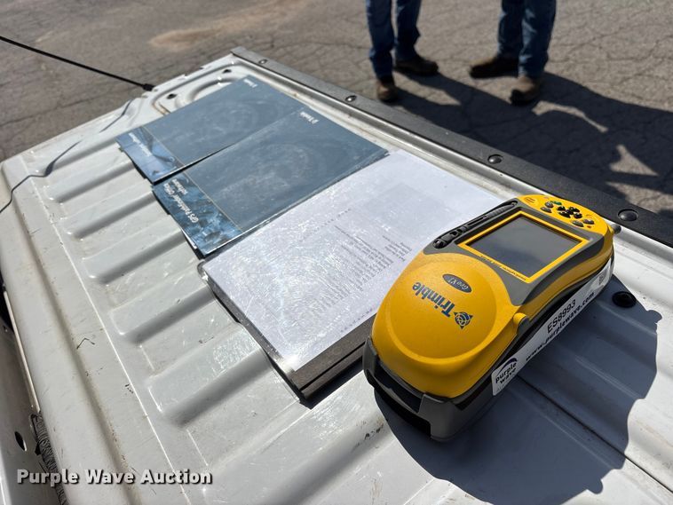 image for item ES8993 Trimble GeoXT GeoExplorer 2008 Series GPS