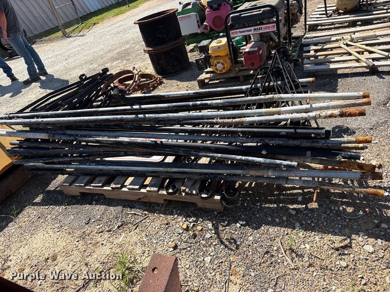 image for item ES8995 Approx. (19) 8' sign hangers