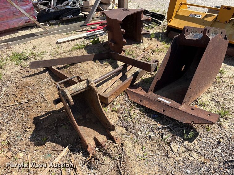 image for item ES8996 Excavator attachments